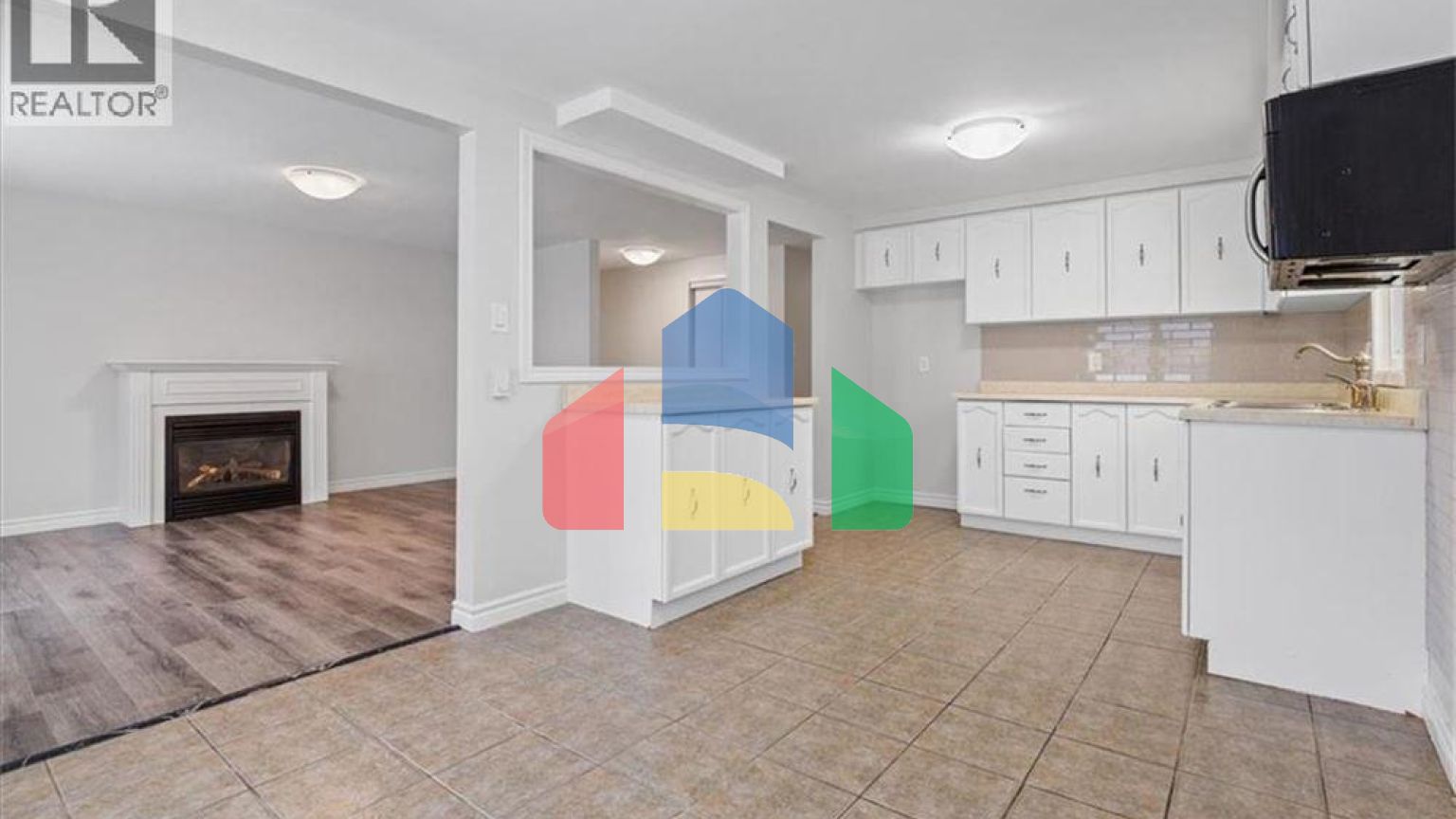 Residential - Single Family Home - Kitchener, Canada - Canada