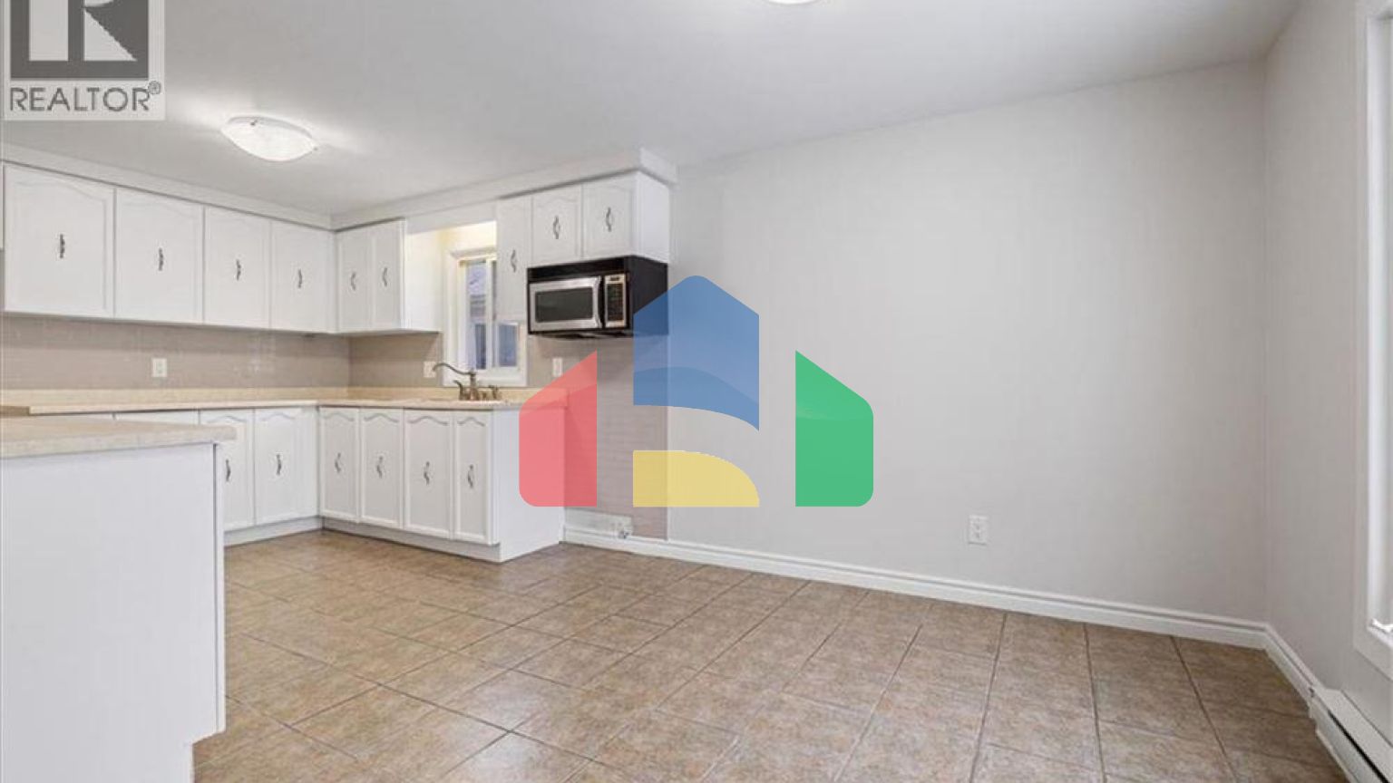 Residential - Single Family Home - Kitchener, Canada - Canada