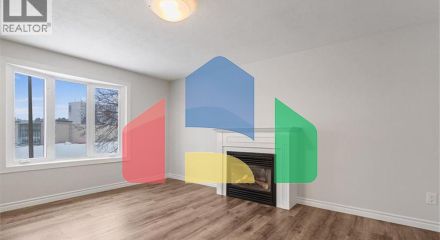 Residential - Single Family Home - Kitchener, Canada - Canada