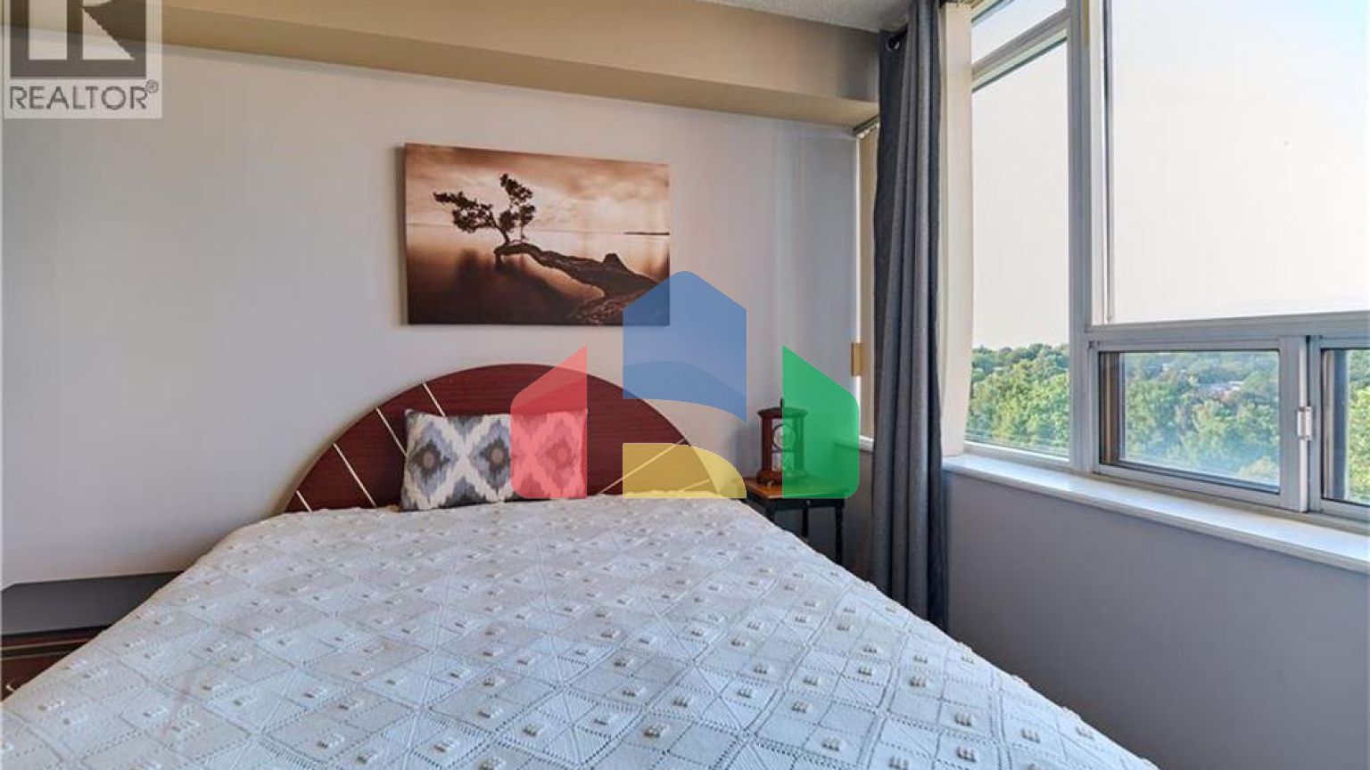 Residential - Condo/Apartment - Kitchener, Canada - Canada