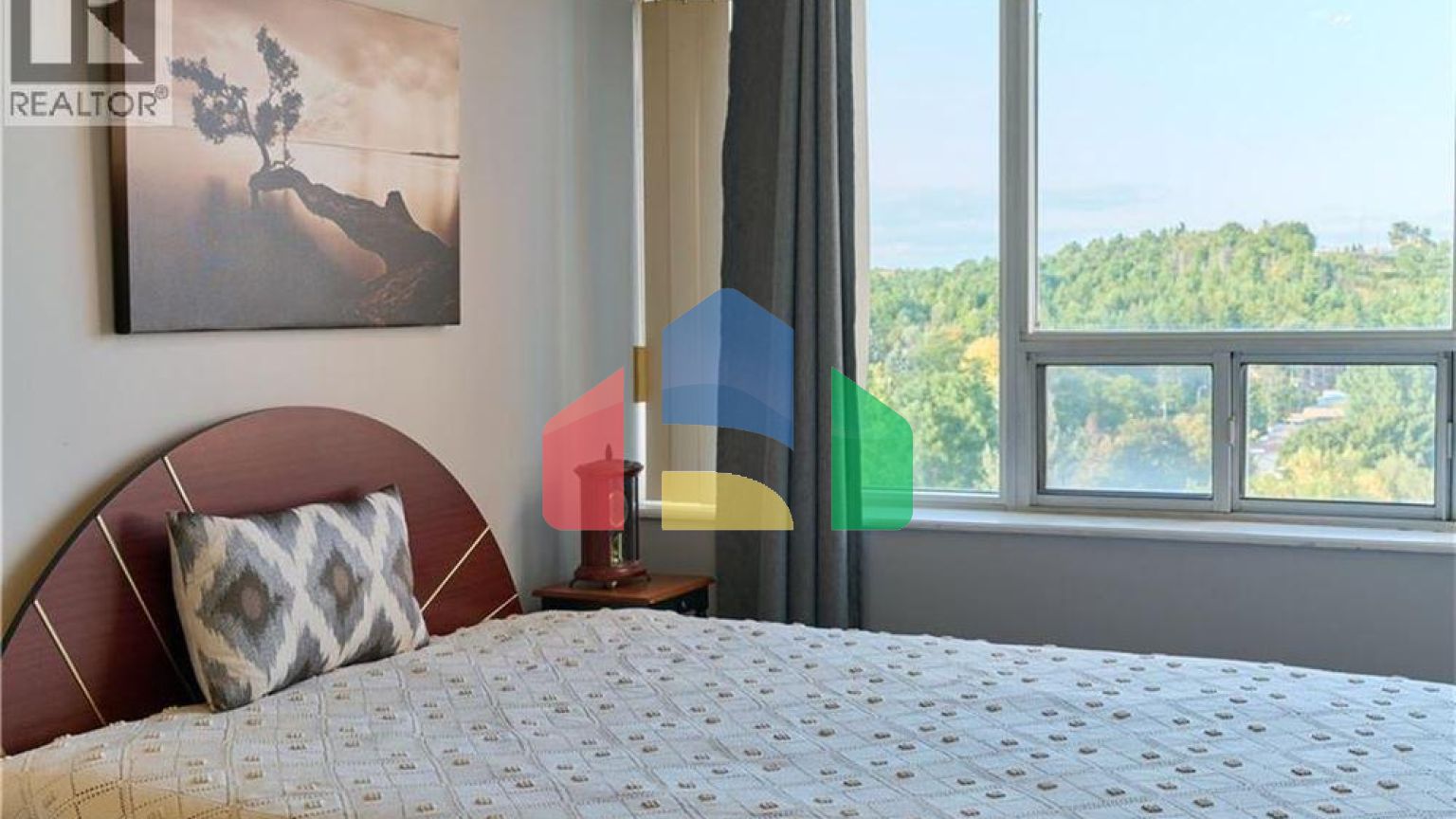 Residential - Condo/Apartment - Kitchener, Canada - Canada