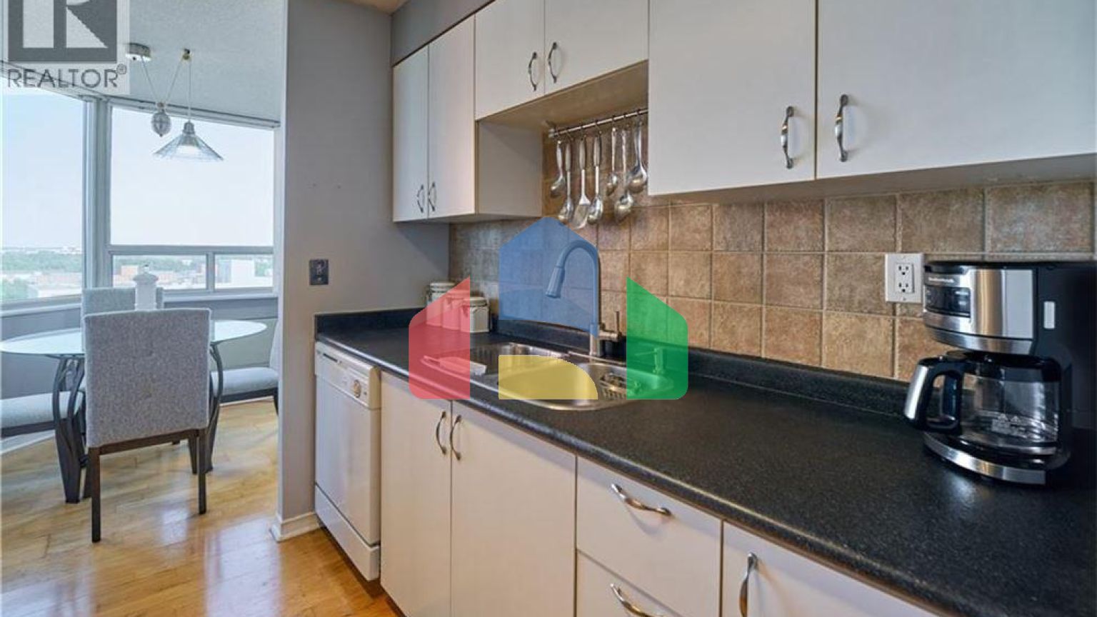 Residential - Condo/Apartment - Kitchener, Canada - Canada