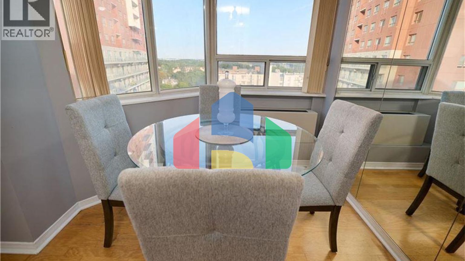 Residential - Condo/Apartment - Kitchener, Canada - Canada