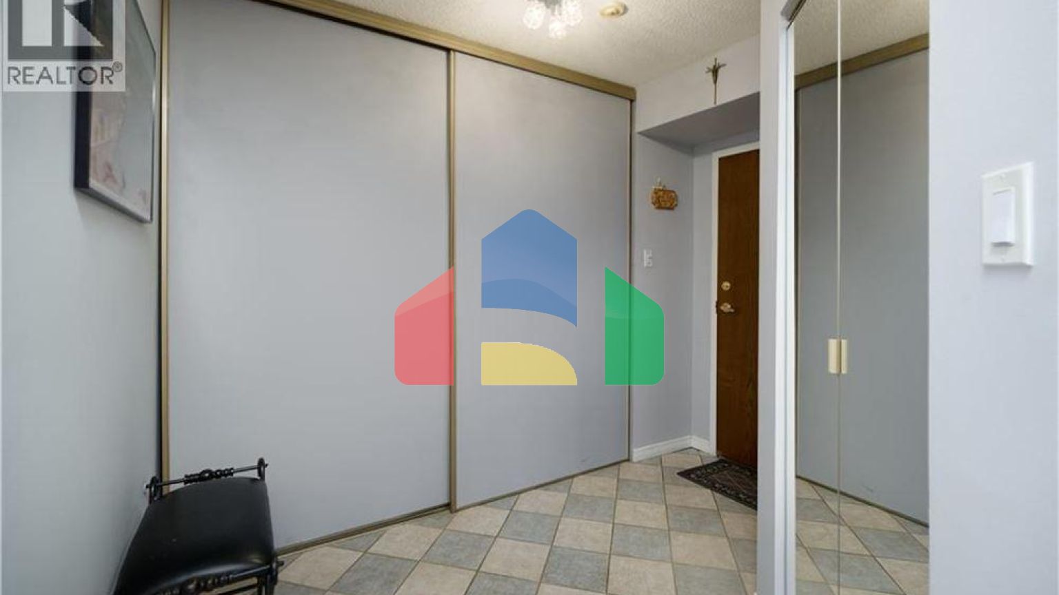 Residential - Condo/Apartment - Kitchener, Canada - Canada