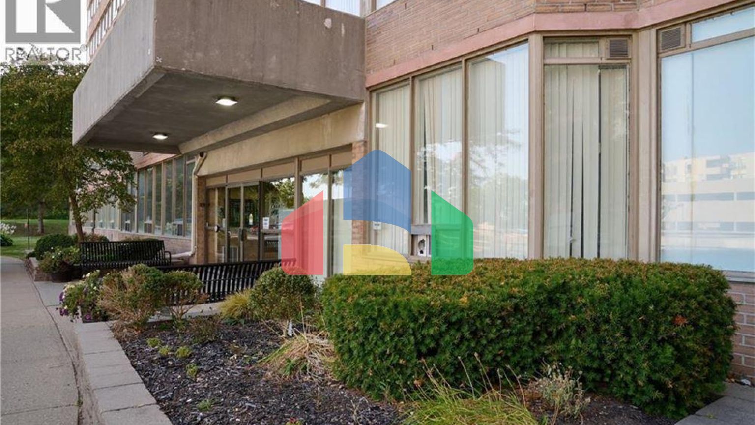 Residential - Condo/Apartment - Kitchener, Canada - Canada