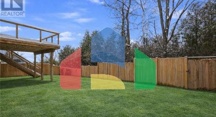 Residential - Single Family Home - Kitchener, Canada - Canada