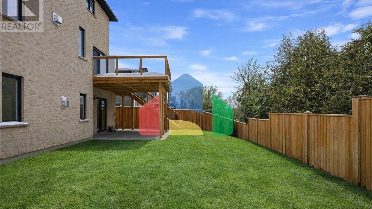 Residential - Single Family Home - Kitchener, Canada - Canada