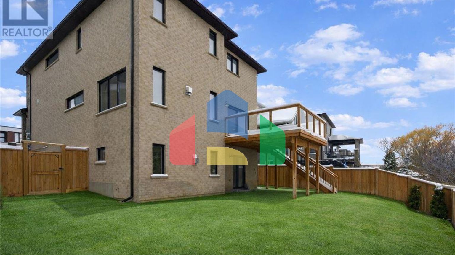 Residential - Single Family Home - Kitchener, Canada - Canada