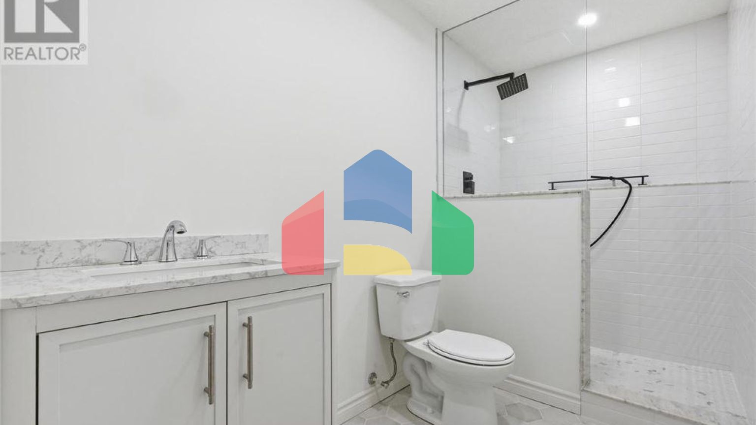 Residential - Single Family Home - Kitchener, Canada - Canada