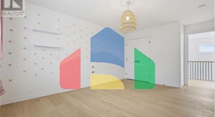 Residential - Single Family Home - Kitchener, Canada - Canada