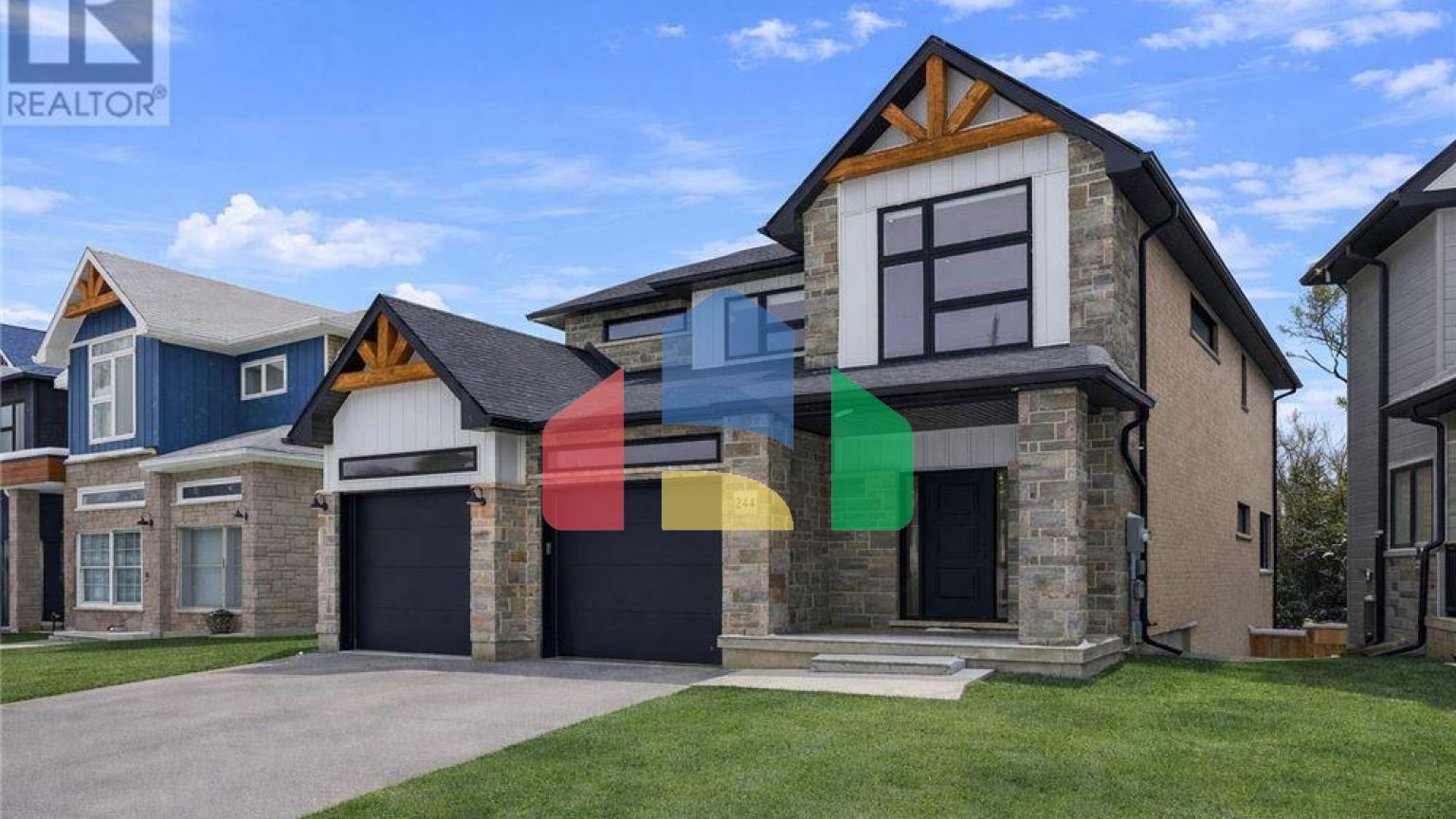 Residential - Single Family Home - Kitchener, Canada - Canada