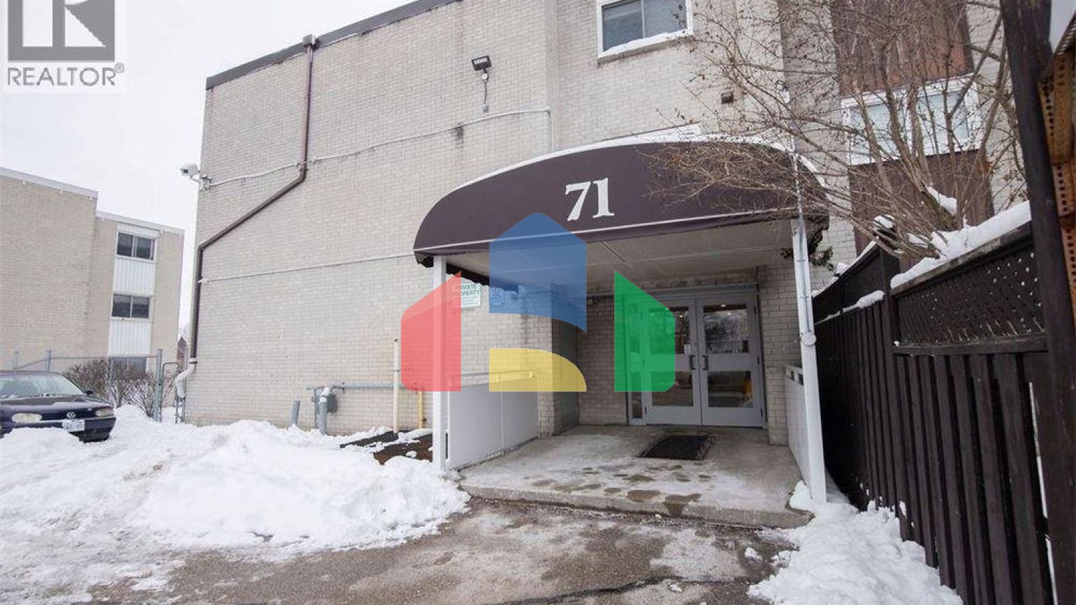 Residential - Single Family Home - Kitchener, Canada - Canada