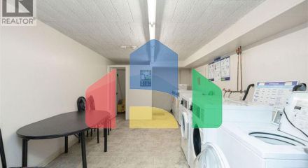 Residential - Single Family Home - Kitchener, Canada - Canada