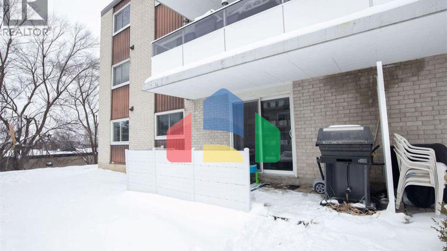 Residential - Single Family Home - Kitchener, Canada - Canada