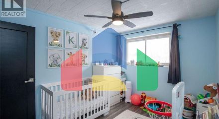 Residential - Single Family Home - Kitchener, Canada - Canada