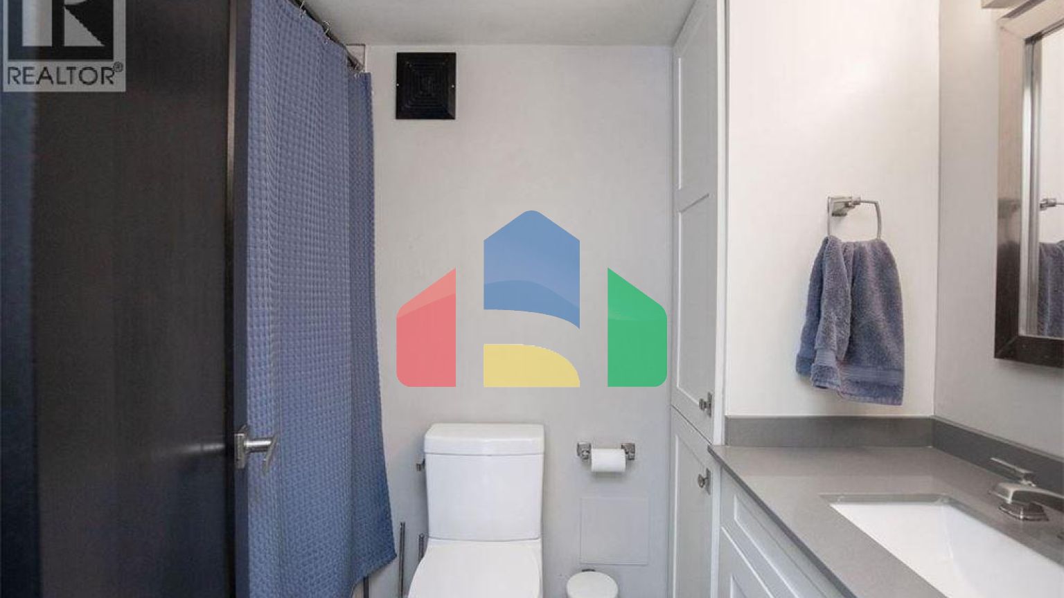 Residential - Single Family Home - Kitchener, Canada - Canada