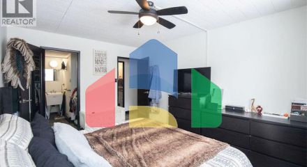 Residential - Single Family Home - Kitchener, Canada - Canada