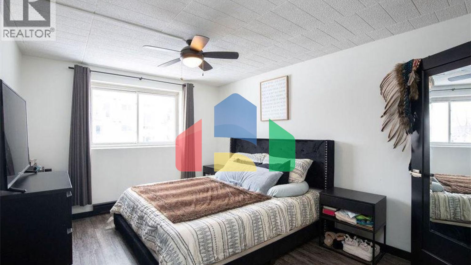 Residential - Single Family Home - Kitchener, Canada - Canada