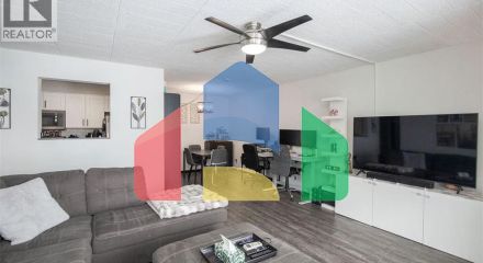 Residential - Single Family Home - Kitchener, Canada - Canada