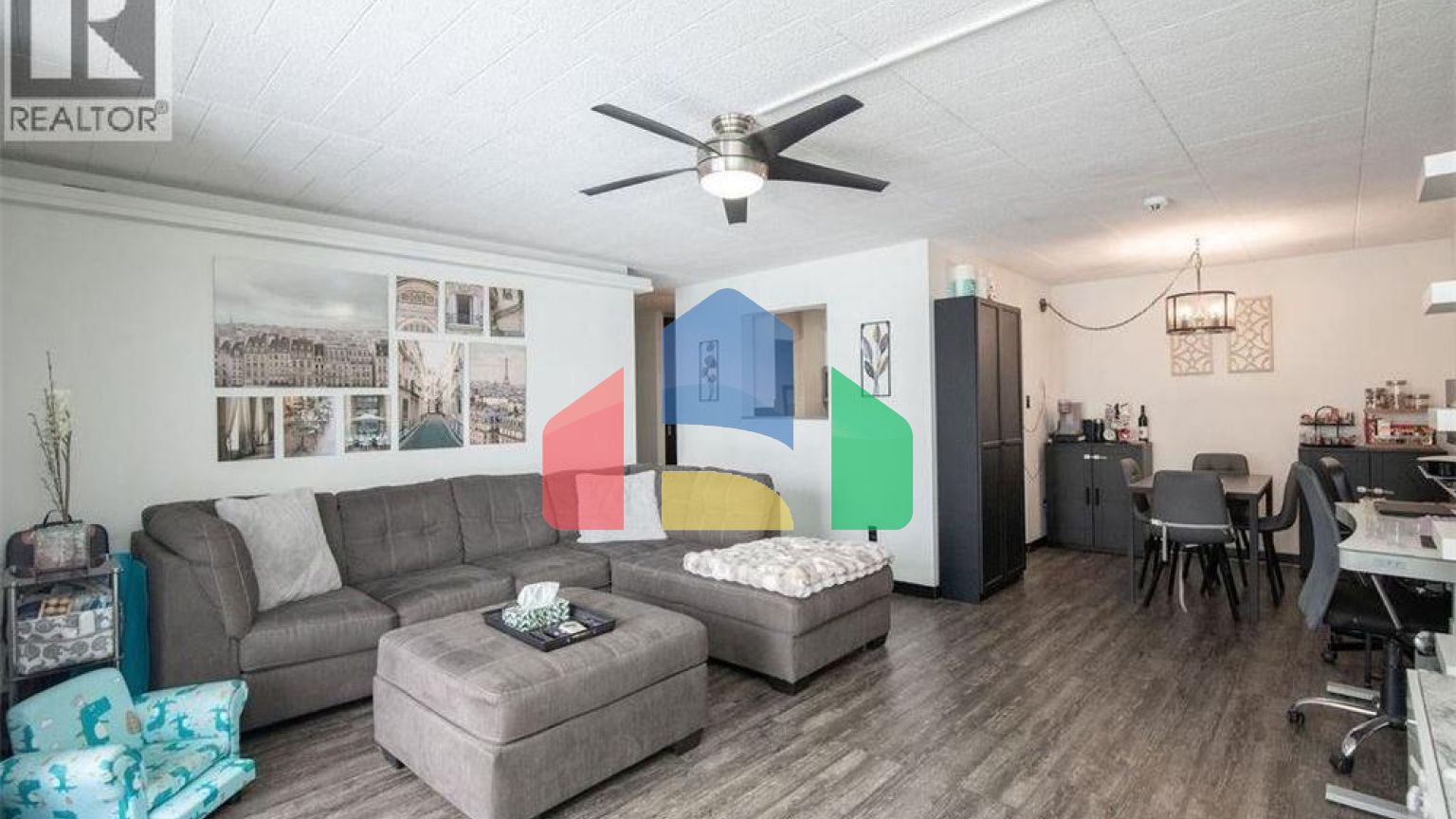 Residential - Single Family Home - Kitchener, Canada - Canada