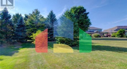 Residential - Single Family Home - Kitchener, Canada - Canada