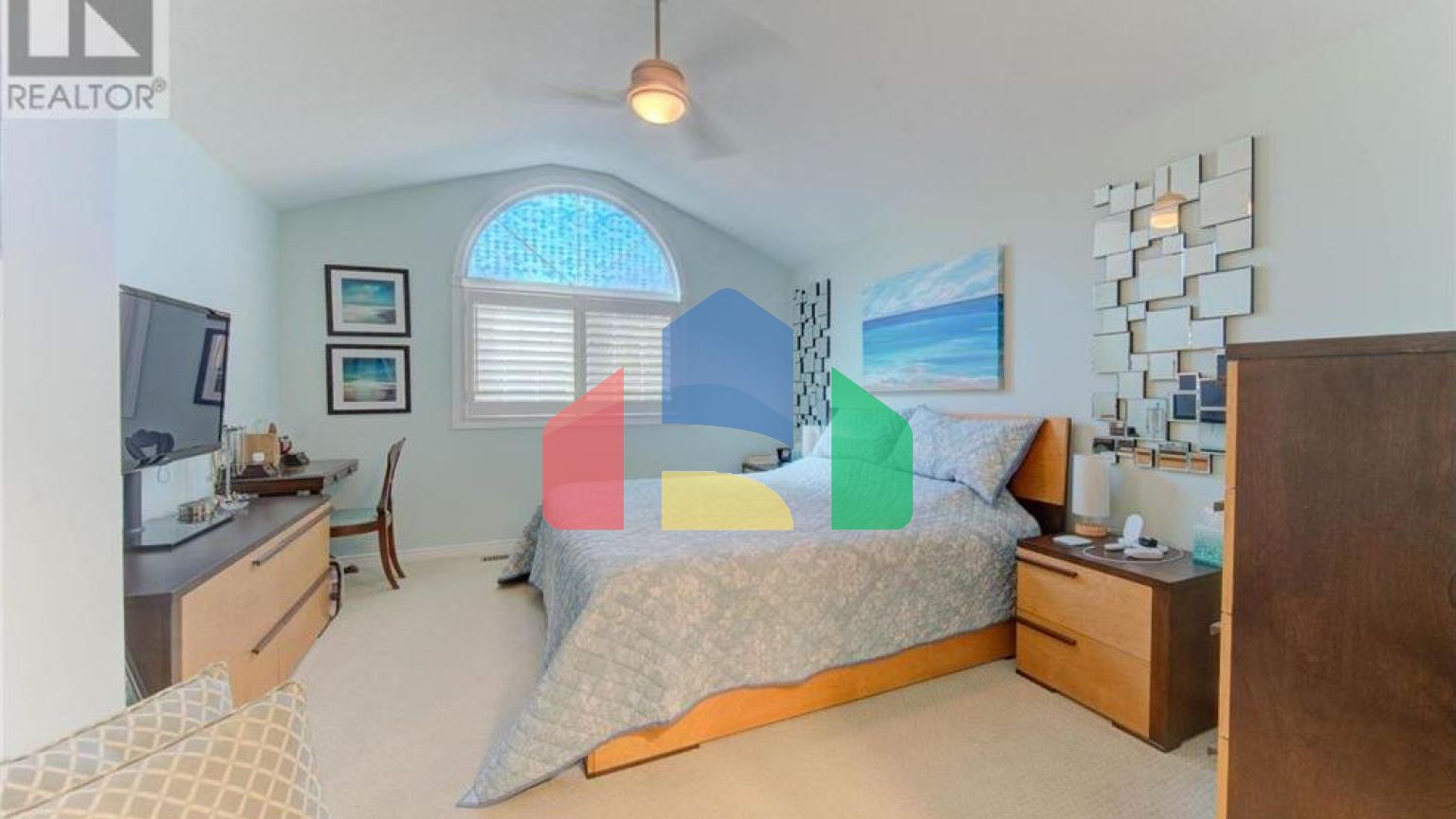 Residential - Single Family Home - Kitchener, Canada - Canada