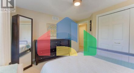 Residential - Single Family Home - Kitchener, Canada - Canada