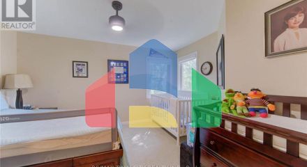 Residential - Single Family Home - Kitchener, Canada - Canada