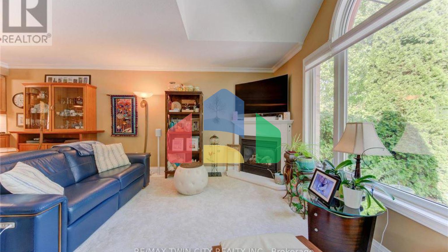 Residential - Single Family Home - Kitchener, Canada - Canada