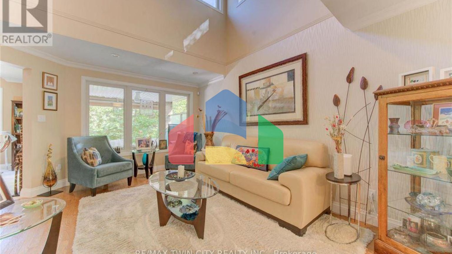 Residential - Single Family Home - Kitchener, Canada - Canada