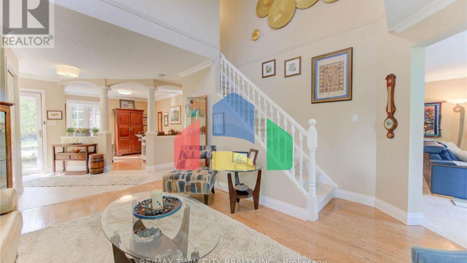 Residential - Single Family Home - Kitchener, Canada - Canada