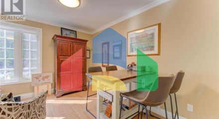 Residential - Single Family Home - Kitchener, Canada - Canada