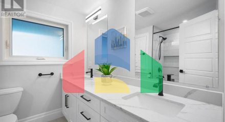 Residential - Single Family Home - Kitchener, Canada - Canada