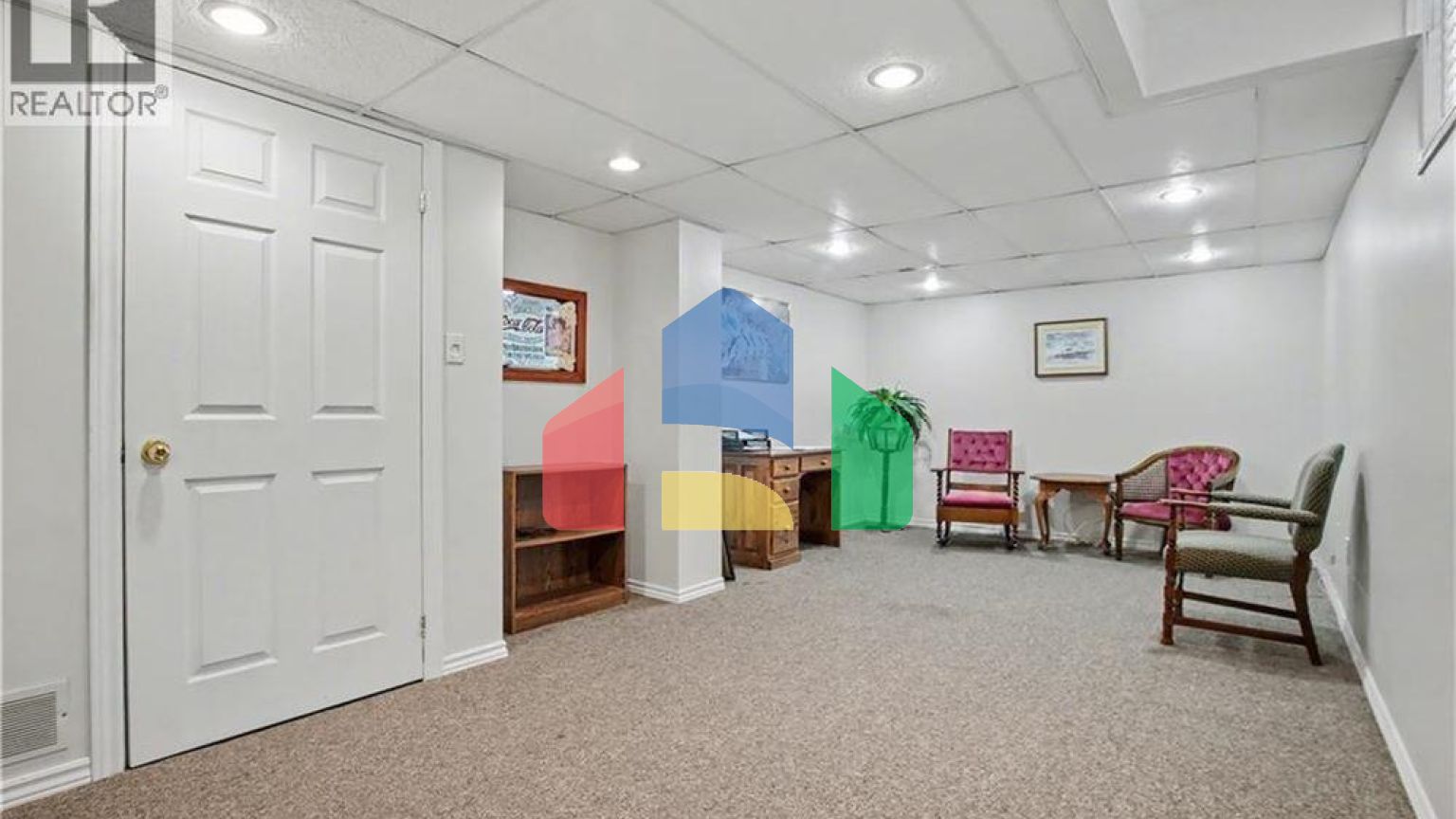 Residential - Single Family Home - Kitchener, Canada - Canada