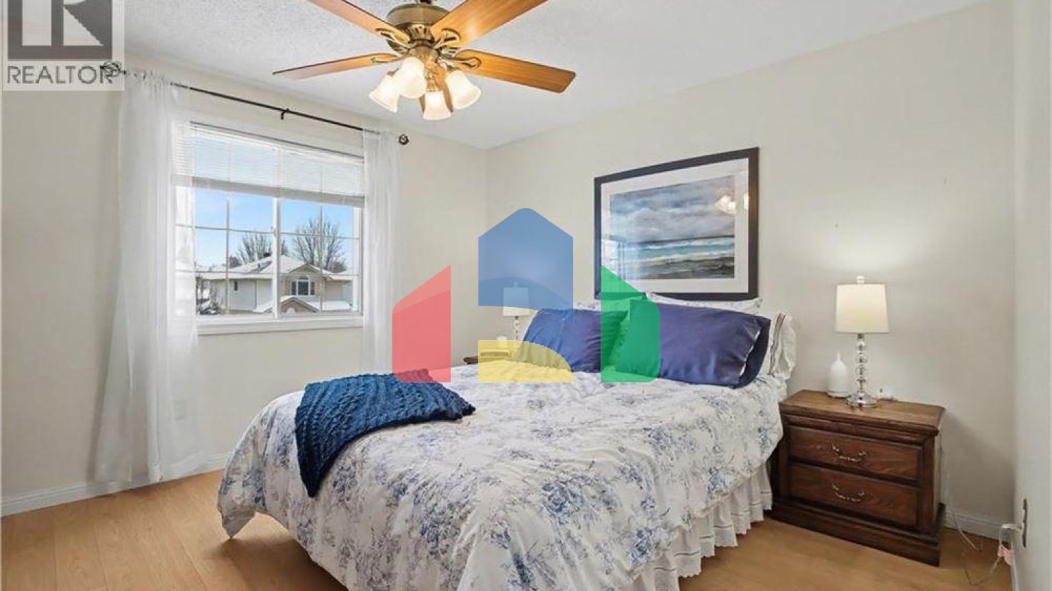 Residential - Single Family Home - Kitchener, Canada - Canada