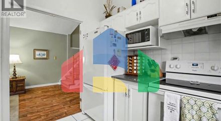 Residential - Single Family Home - Kitchener, Canada - Canada