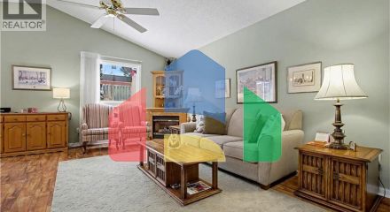 Residential - Single Family Home - Kitchener, Canada - Canada