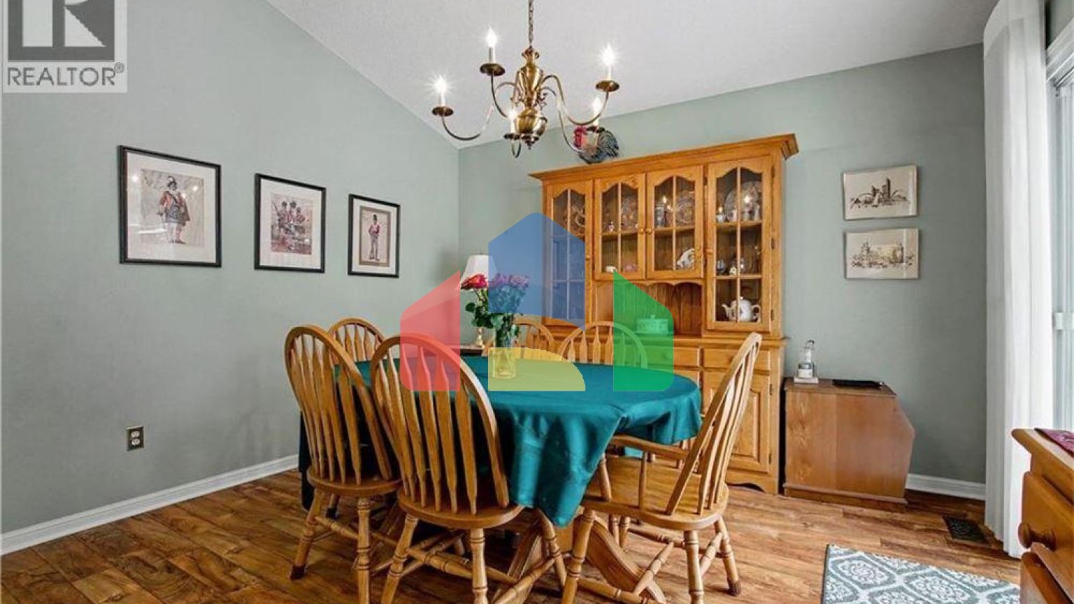 Residential - Single Family Home - Kitchener, Canada - Canada