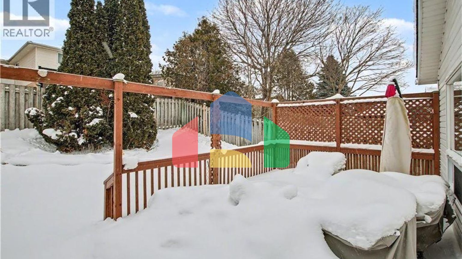 Residential - Single Family Home - Kitchener, Canada - Canada