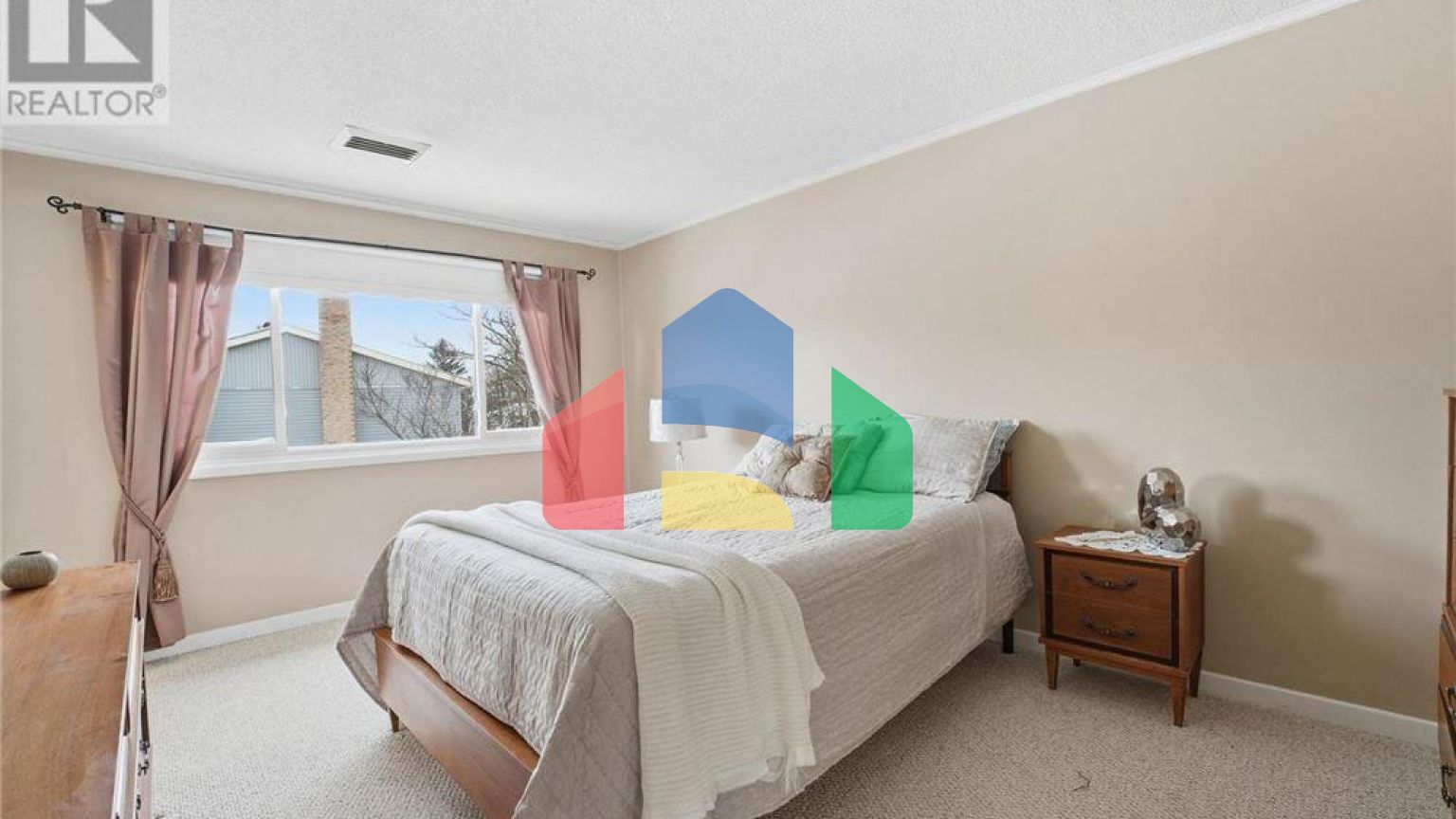 Residential - Condo/Apartment - Kitchener, Canada - Canada