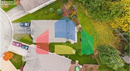 Residential - Single Family Home - Kitchener, Canada - Canada