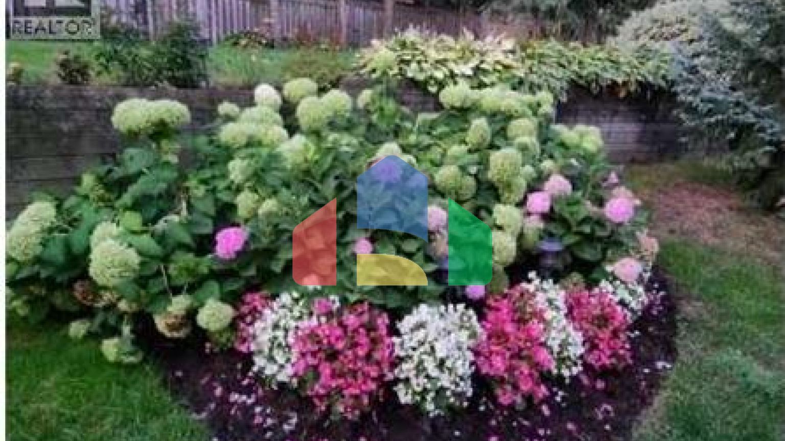 Residential - Single Family Home - Kitchener, Canada - Canada