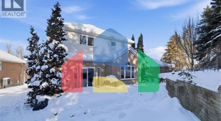 Residential - Single Family Home - Kitchener, Canada - Canada