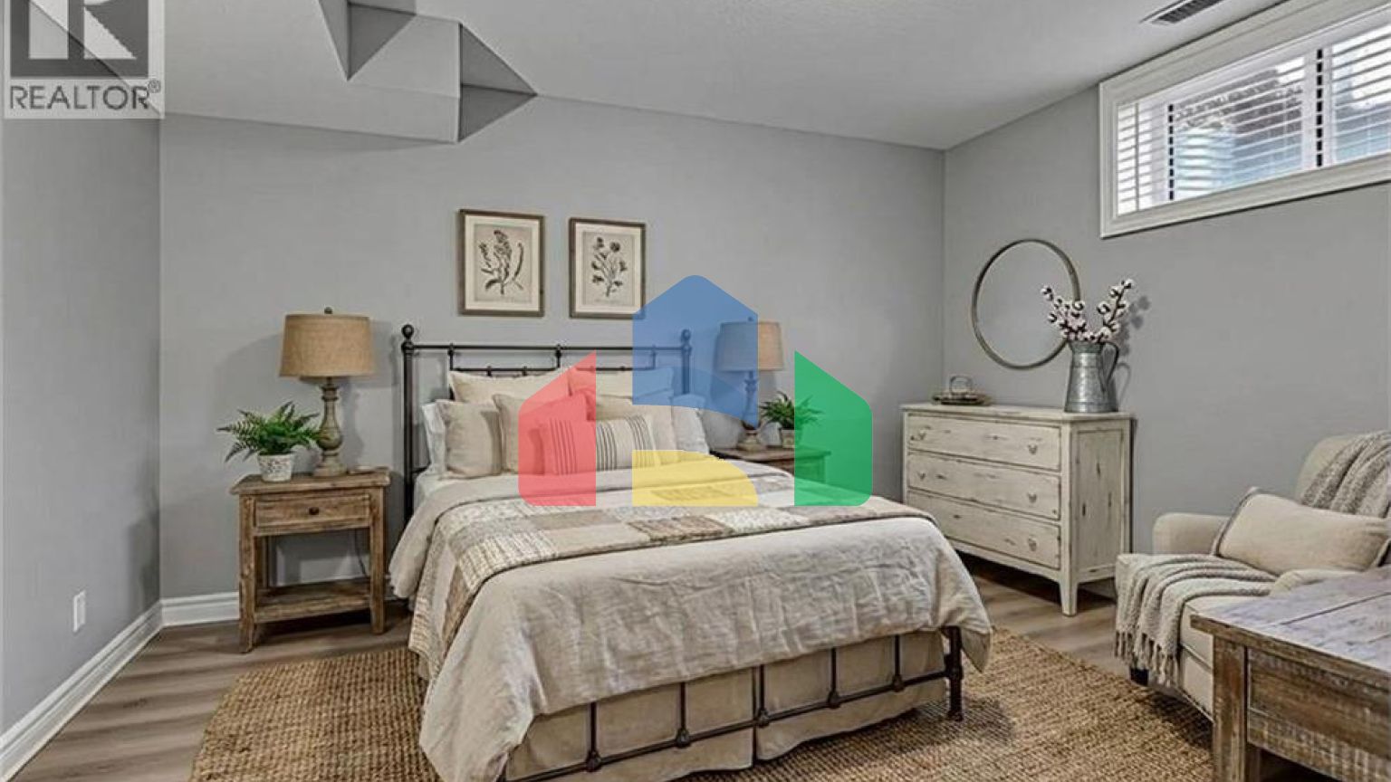 Residential - Single Family Home - Kitchener, Canada - Canada