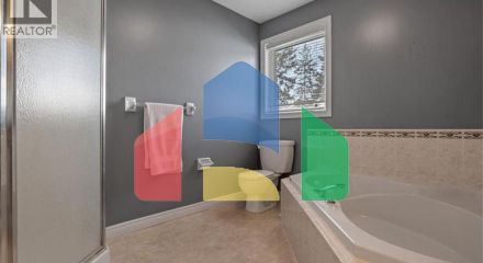 Residential - Single Family Home - Kitchener, Canada - Canada