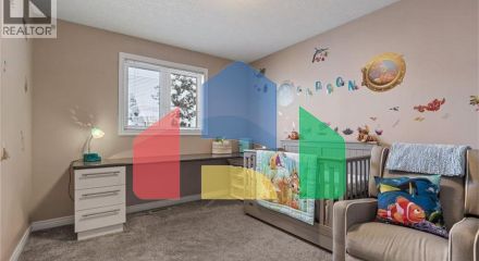 Residential - Single Family Home - Kitchener, Canada - Canada
