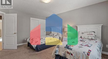 Residential - Single Family Home - Kitchener, Canada - Canada