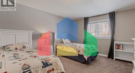 Residential - Single Family Home - Kitchener, Canada - Canada