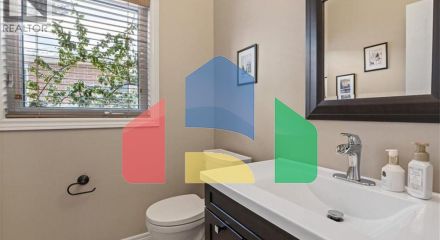 Residential - Single Family Home - Kitchener, Canada - Canada