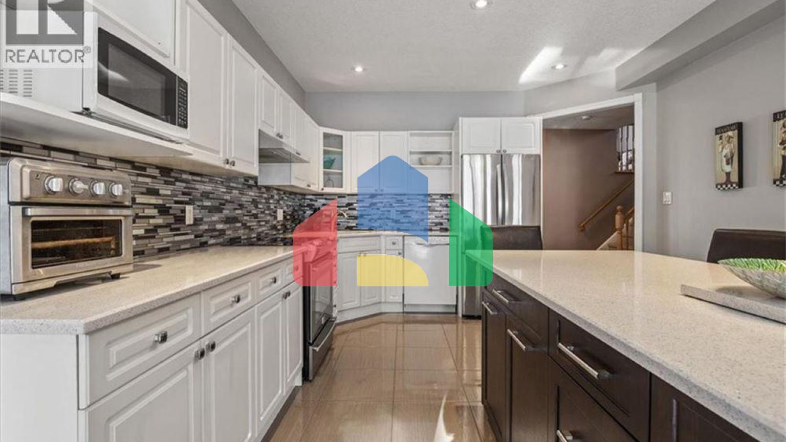 Residential - Single Family Home - Kitchener, Canada - Canada